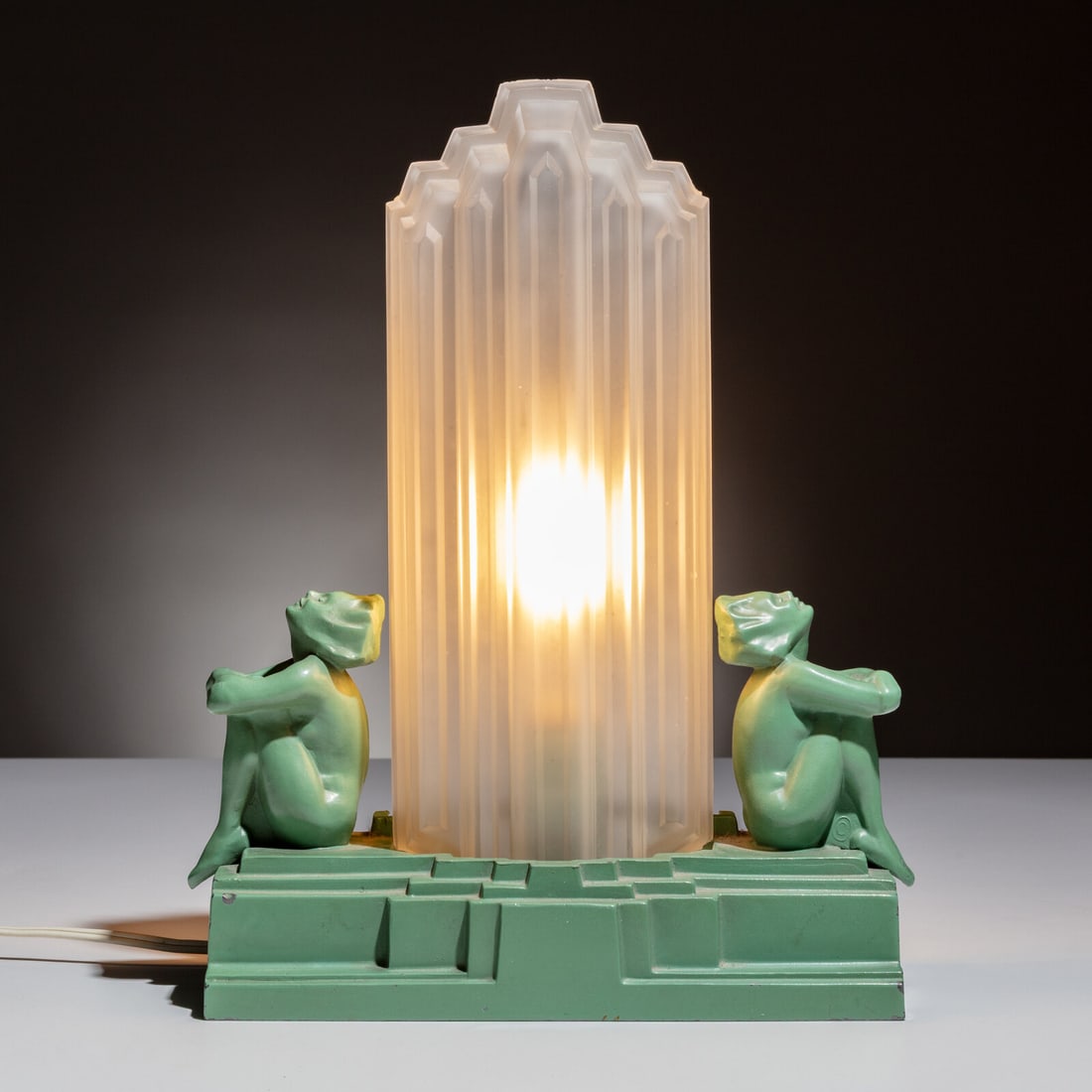Frankart, Inc. c. 1930 Figural Lamp, model L233 (1 of 4)