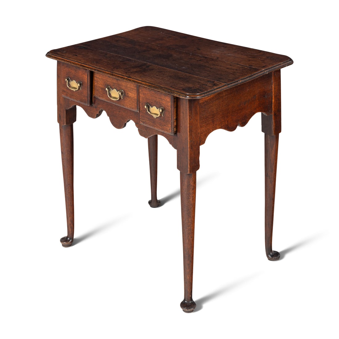 A Queen Anne Oak Dressing Table - 2