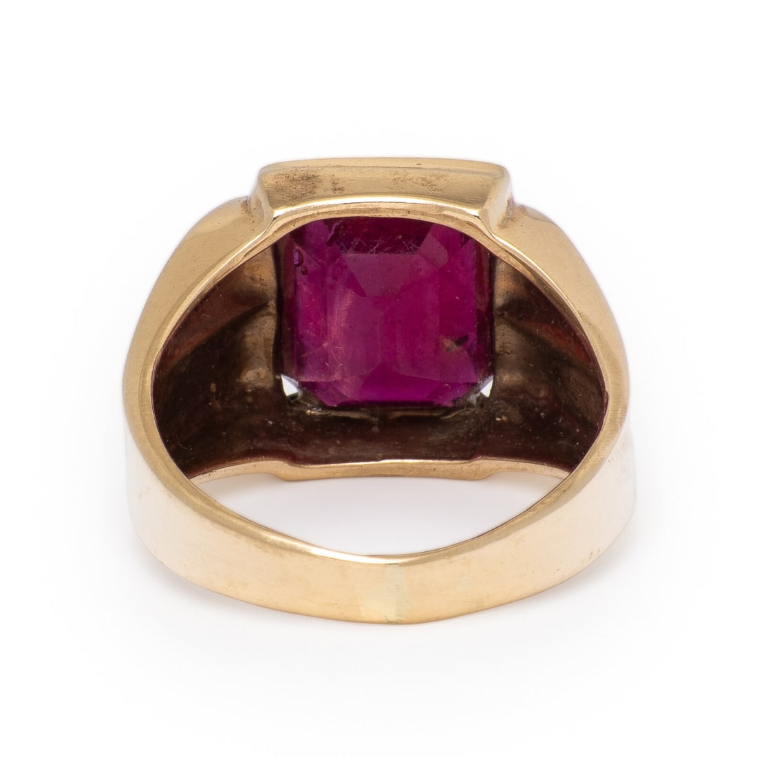 Yellow Gold and Synthetic Ruby Ring - 3