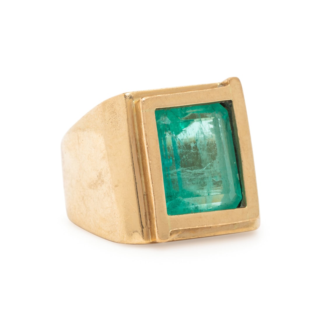 Emerald and Yellow Gold Ring - 2