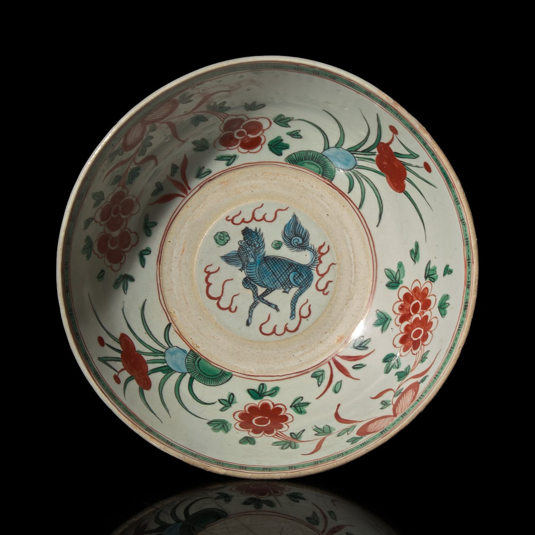 A Chinese "Swatow" Ware Bowl, Late Ming Dynasty (1 of 4)