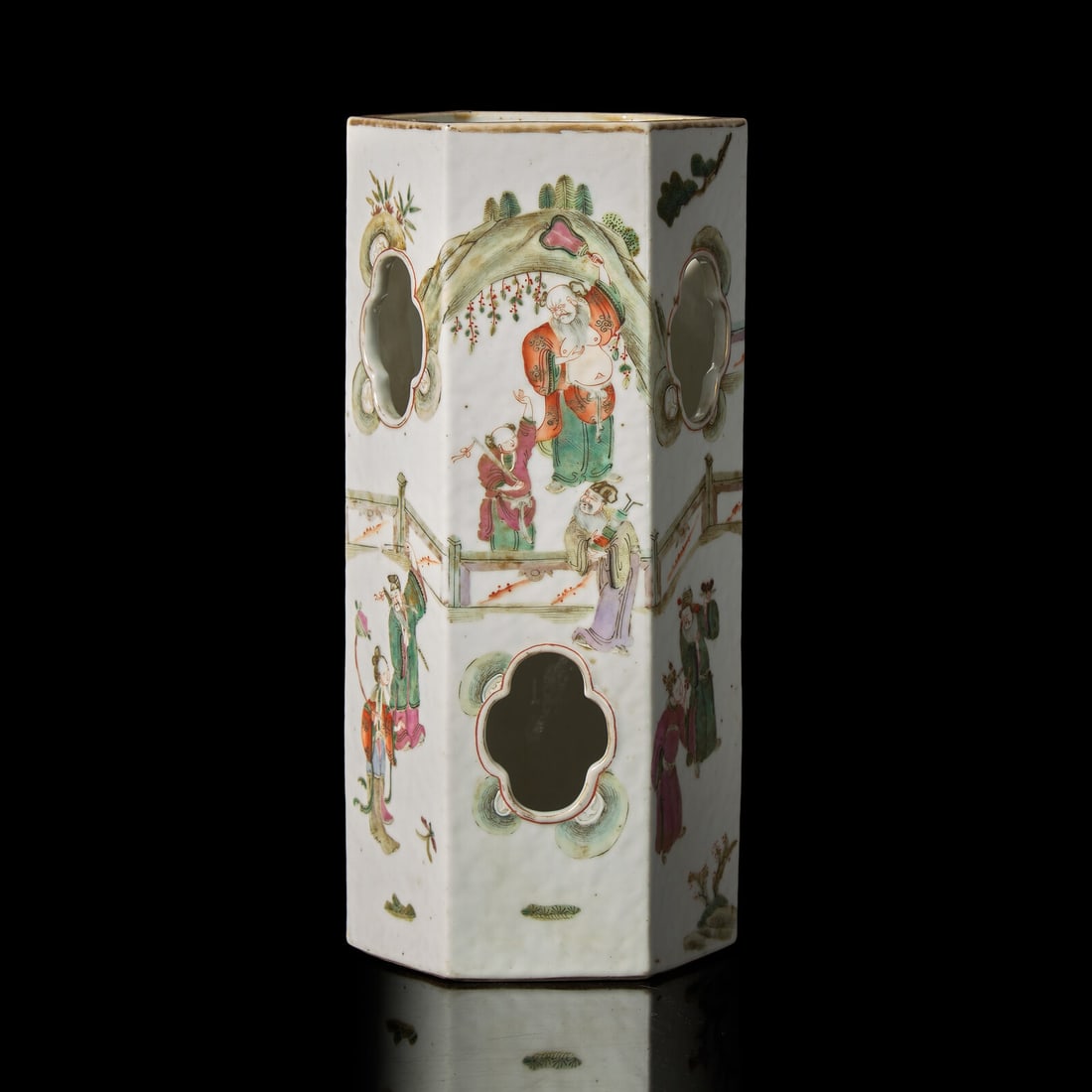 A Chinese Famille Rose Hat Stand, Mid 19th Century (1 of 3)