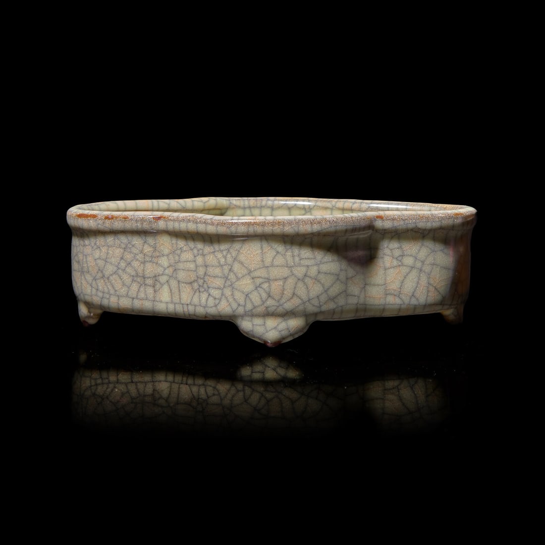 A Chinese Ge-Type Narcissus Bowl (1 of 3)