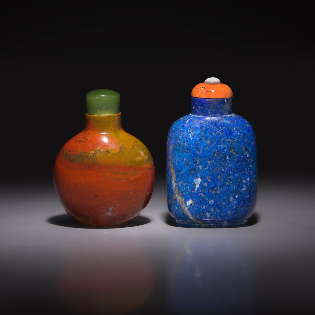 A Chinese Jasper and a Lapis Lazuli Snuff Bottle, 19th Century: A Chinese Jasper and a Lapis Lazuli Snuff Bottle, 19th Century 清晚期 碧玉、青金石鼻烟壺各一 -The first, 19th centur