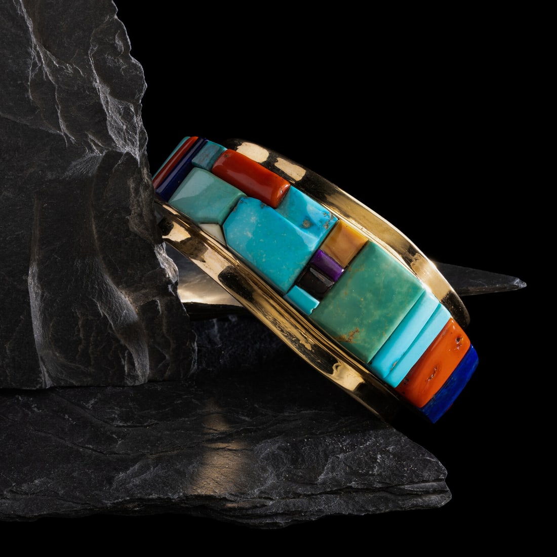 Darryl Edwards (American, 20th century) 14K Gold and Cobblestone Inlay Cuff Bracelet: Darryl Edwards (American, 20th century) 14K Gold and Cobblestone Inlay Cuff Bracelet marked with artist's rattle snake hallmark and 14K width 1-3/8 inches interior circumference 6-3/8 inches + gap