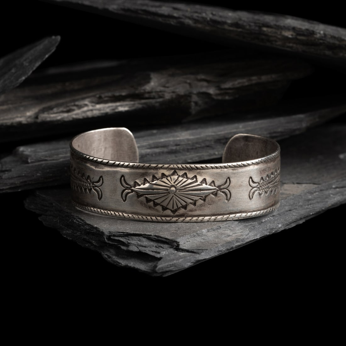 Early Navajo Stamped and Chiseled Ingot Cuff Bracelet (1 of 3)