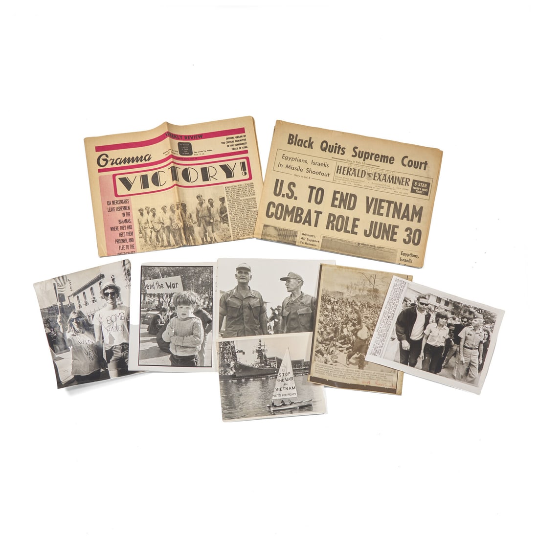 [Vietnam War] Collection of 6 Press Photos and 2 Newspapers, Related to the Vietnam War, 1960s-70s (1 of 2)