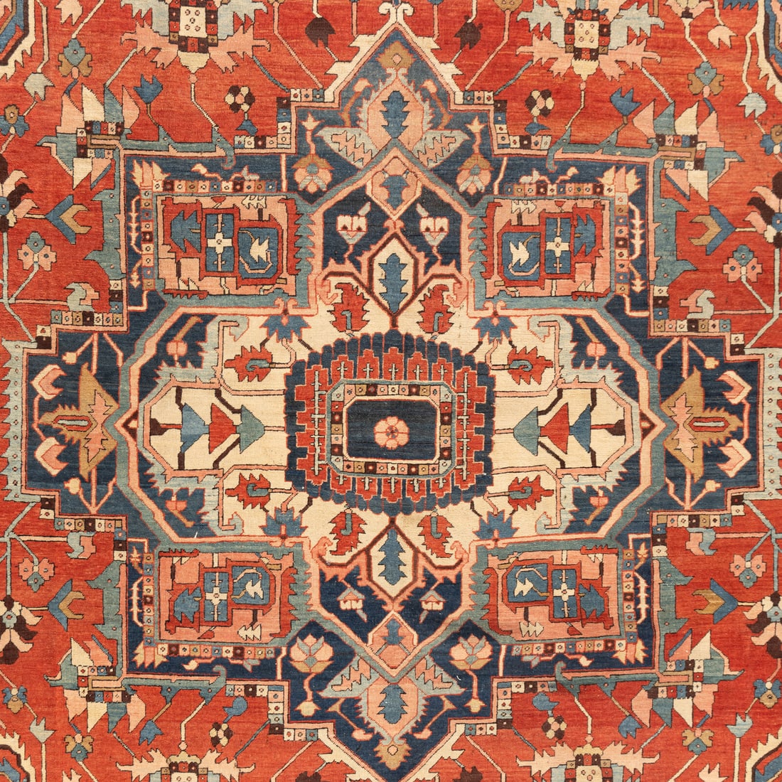 A Serapi Carpet - 2