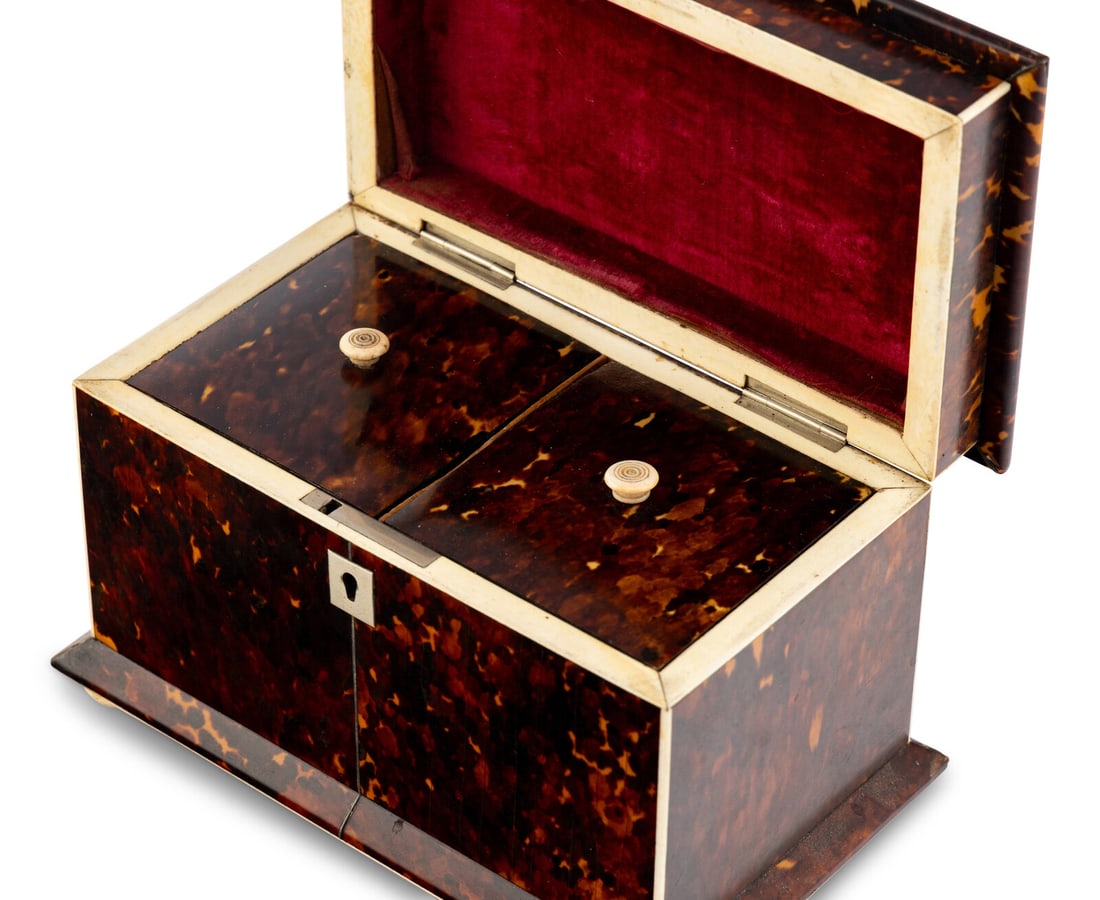 A Regency Tortoise Shell Tea Caddy - 5