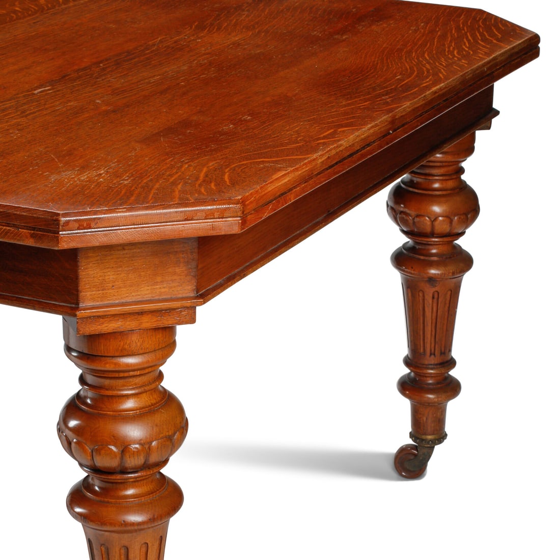 A William IV Oak Mechanical Extension Dining Table - 2