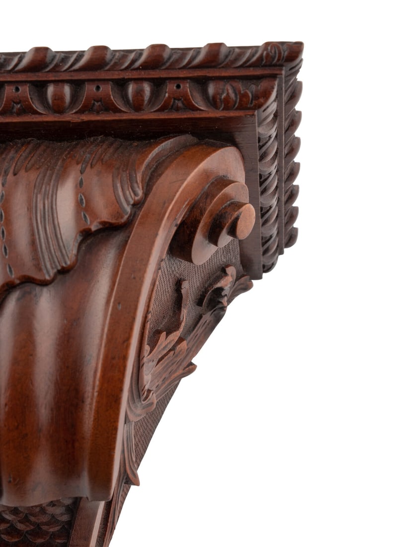 A Victorian Mahogany Wall Bracket - 2