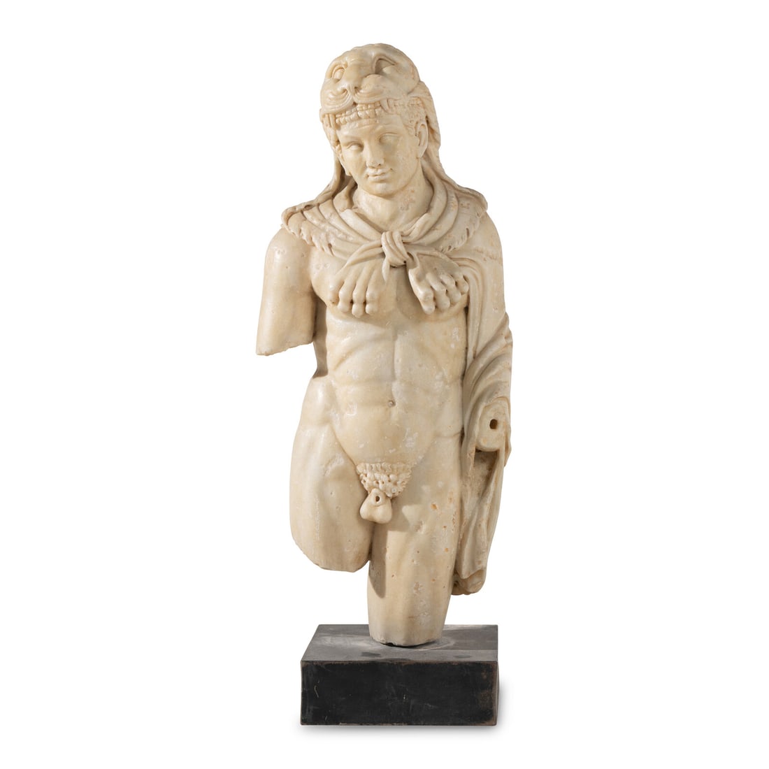 An Italian Carved Marble Torso of Hercules: An Italian Carved Marble Torso of Hercules Attributed to Via Margutta Workshops, Rome, Early-to-Mid 20th Century Height 38 1/2 inches. This lot is located in Chicago.