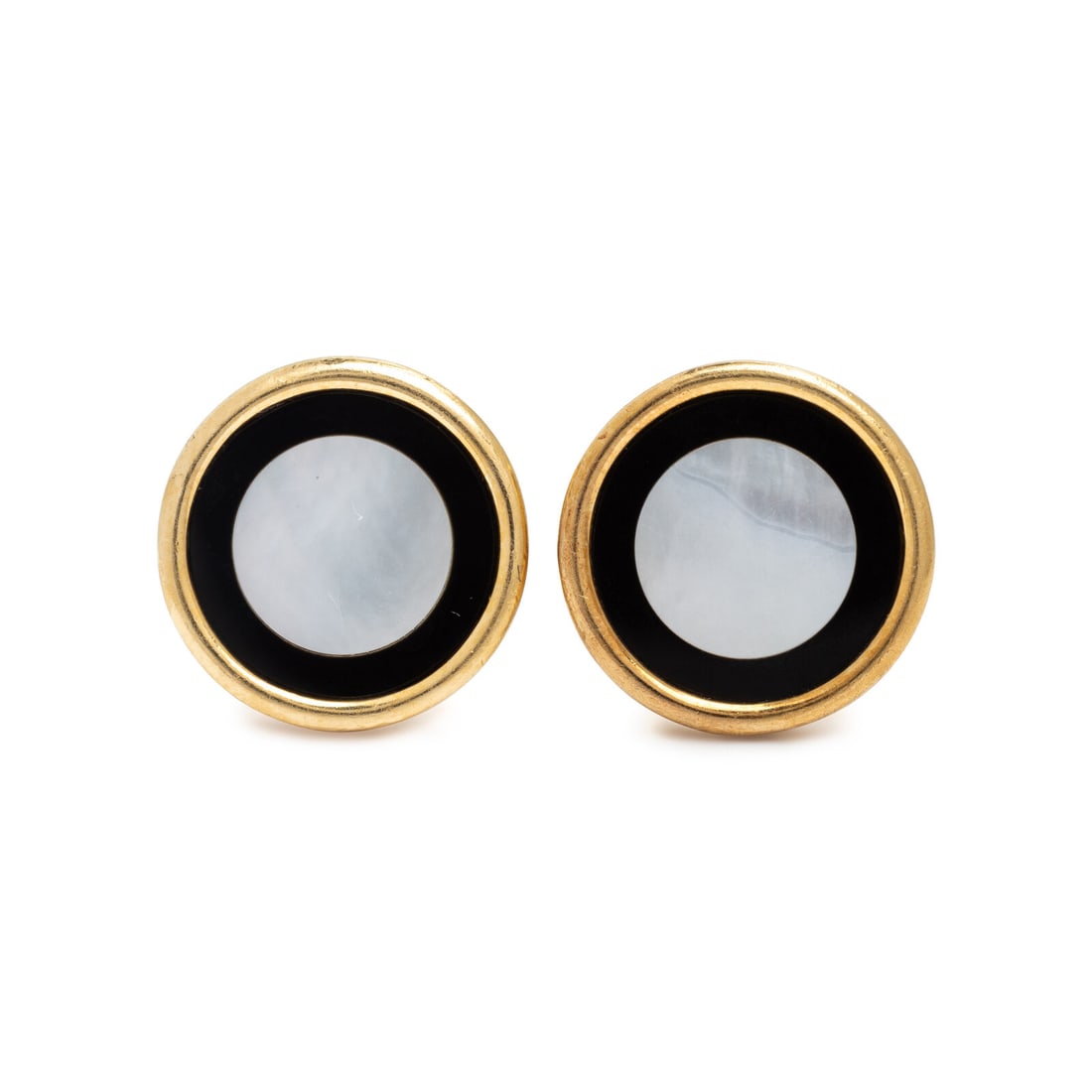 Mother-of-Pearl, Onyx, and Yellow Gold Cufflinks: Mother-of-Pearl, Onyx, and Yellow Gold Cufflinks Mother-of-pearl and black onyx inlay. 18 karat yellow gold. 11/16 inch wide. Stamp: (maker's mark) 750. Gross weight: 11.10 dwt. This lot is located in