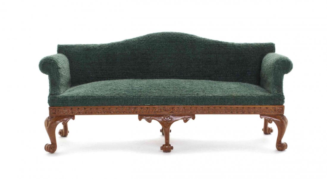 A Georgian Style Camel Back Settee, Denis E. W.: A Georgian Style Camel Back Settee, Denis E. W. Hillman, having an upholstered back, arms and seat, over a carved frieze raised on cabriole legs ending in scrolled feet, the underside inscribed DEW H 