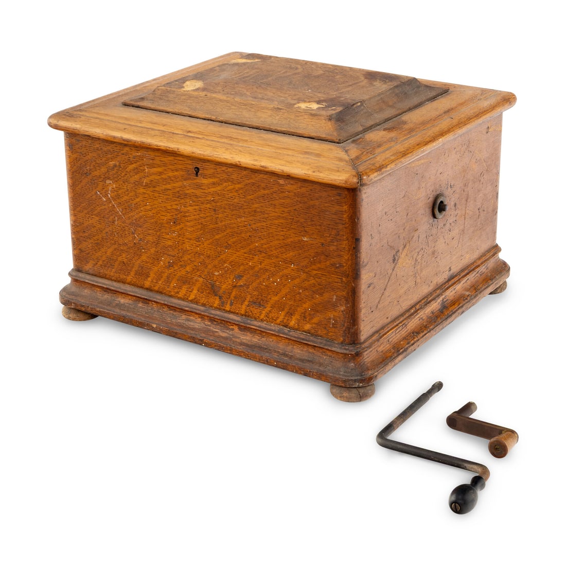 A Regina Oak Disc Music Box (1 of 8)
