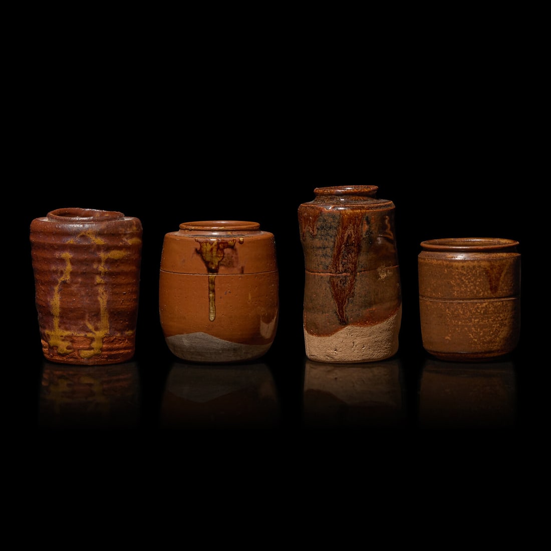 A Group of Four Assorted Japanese Stoneware Tea Caddies, Chaire, 19th to 20th Century (1 of 5)