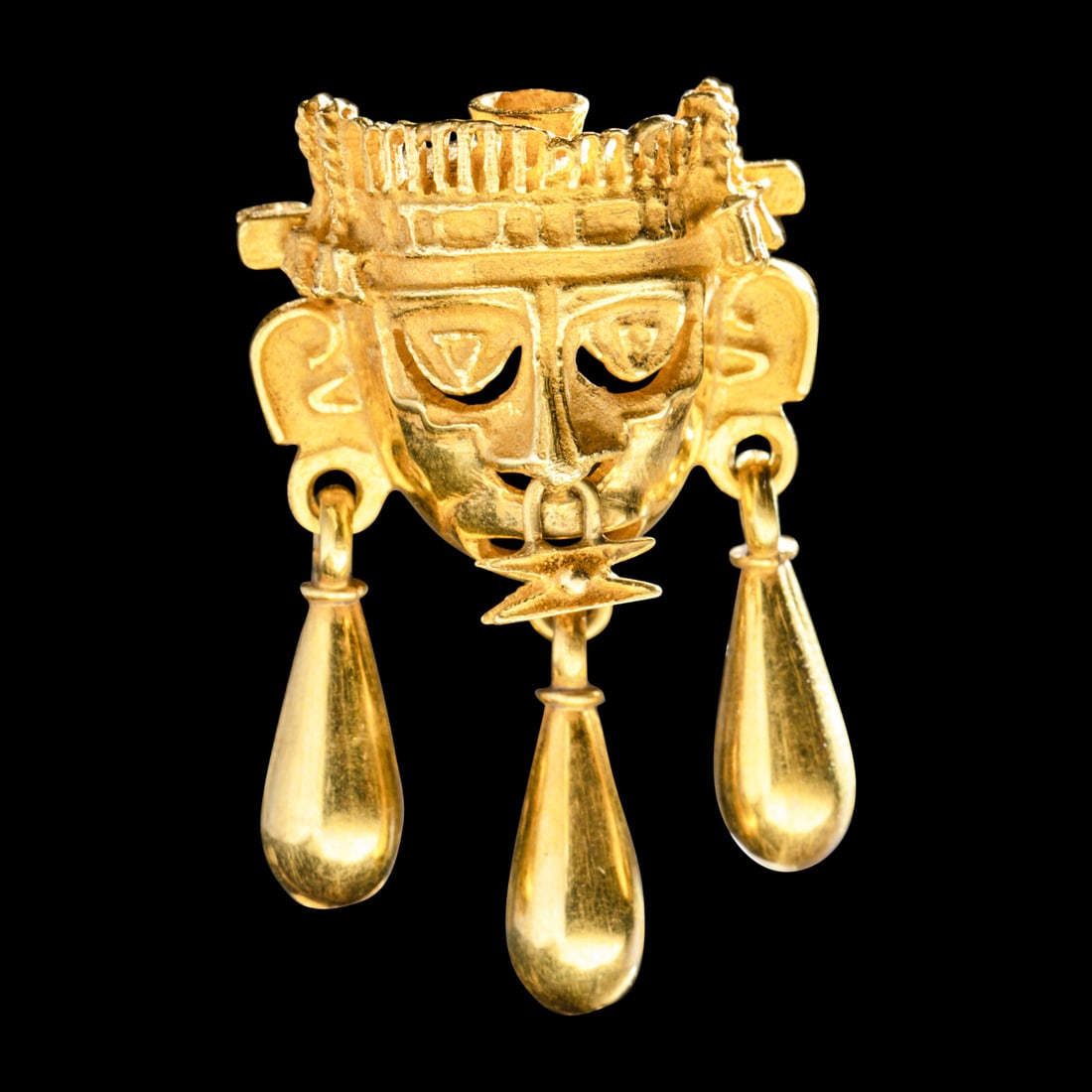 A CoclÈ Tumbaga Face Pendant (1 of 3)