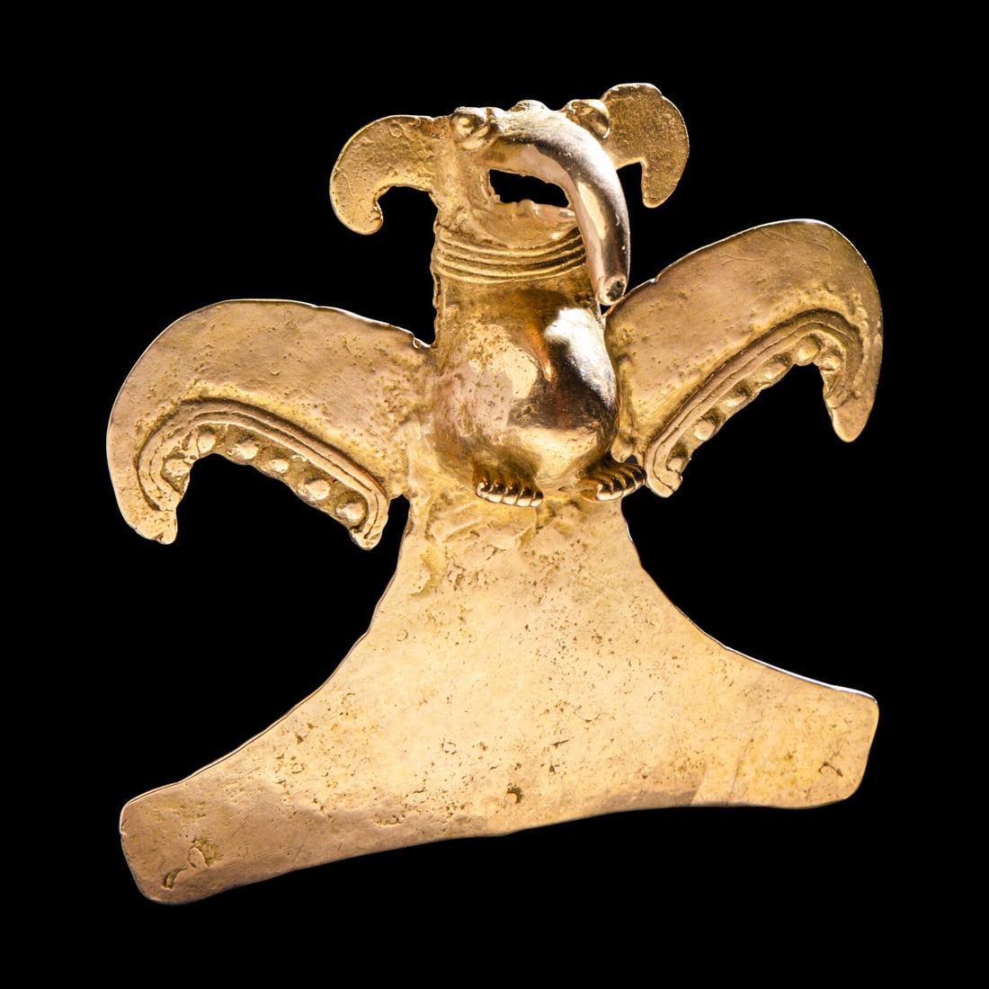 A Costa Rican Tumbaga Bird Pendant (1 of 2)