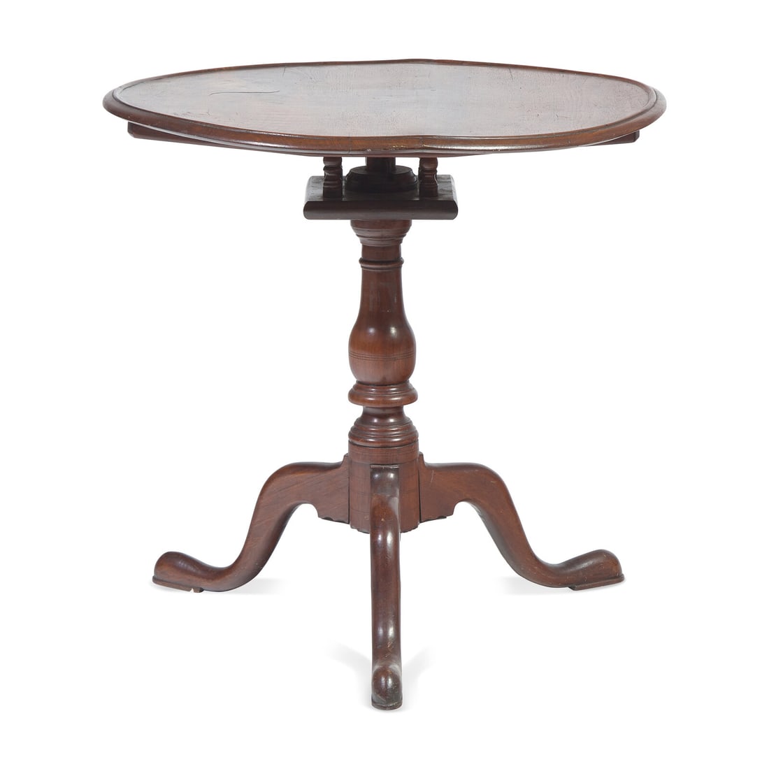 A Queen Anne Walnut Tilt-Top Tea Table (1 of 2)