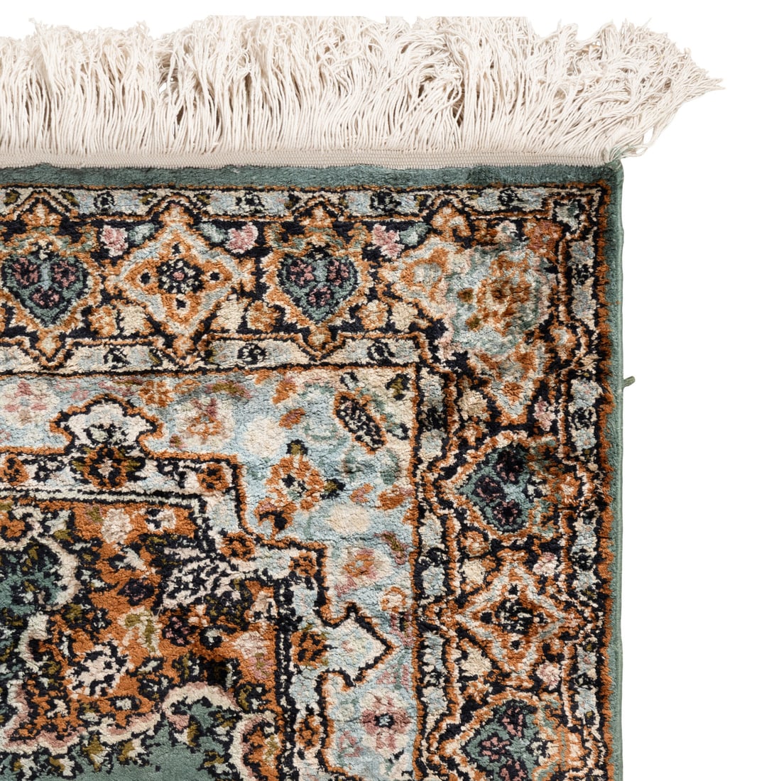 A Persian Silk Rug - 3