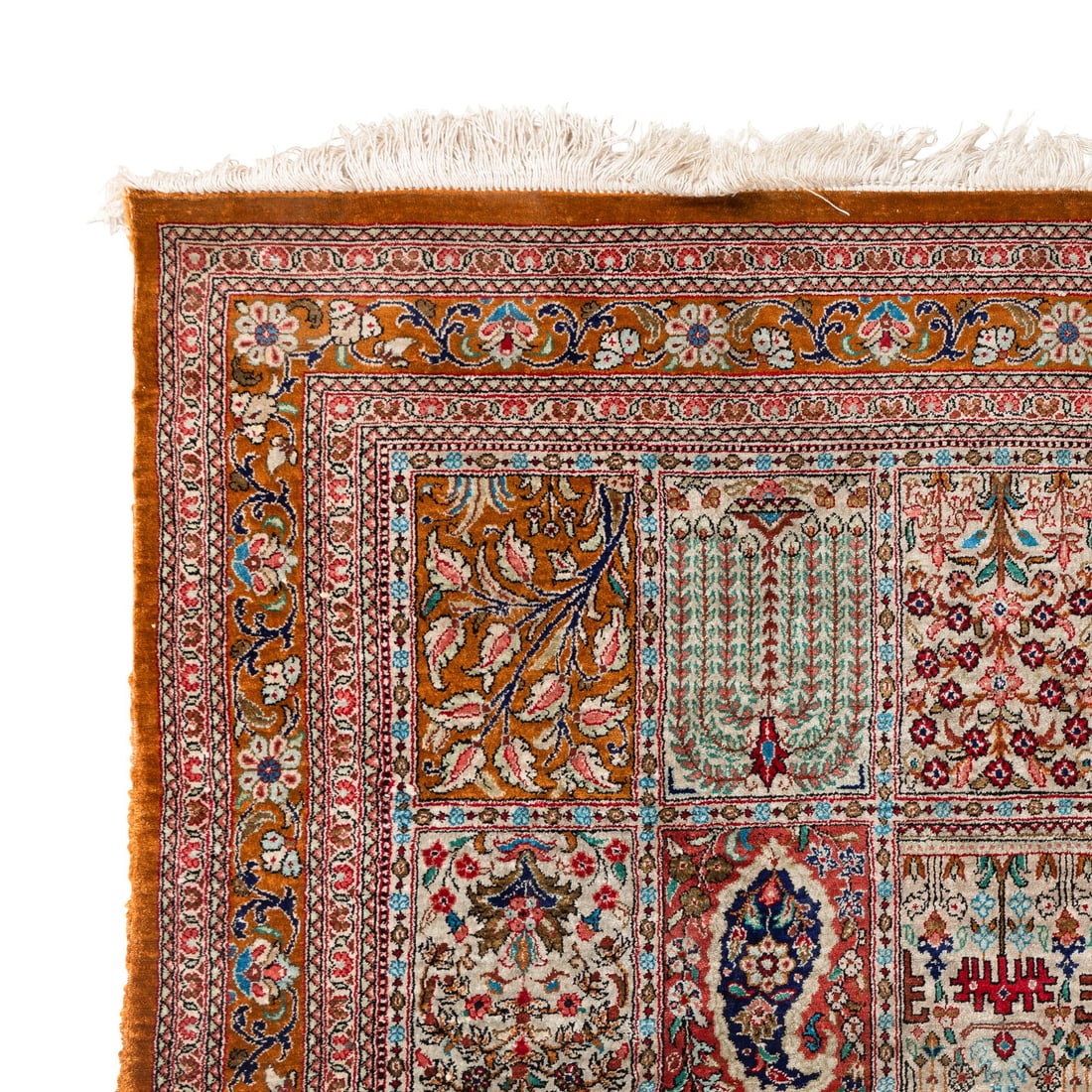 A Bakhtiari Silk Runner - 2
