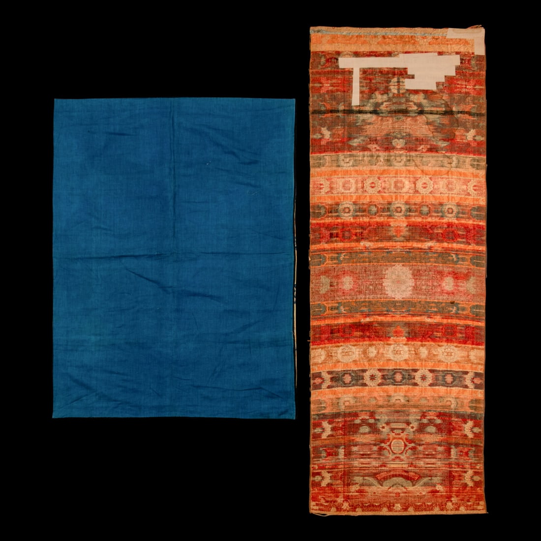 Two Chinese Silk Rectangular Panels, 19th Century 清晚期 織錦壽 - 2
