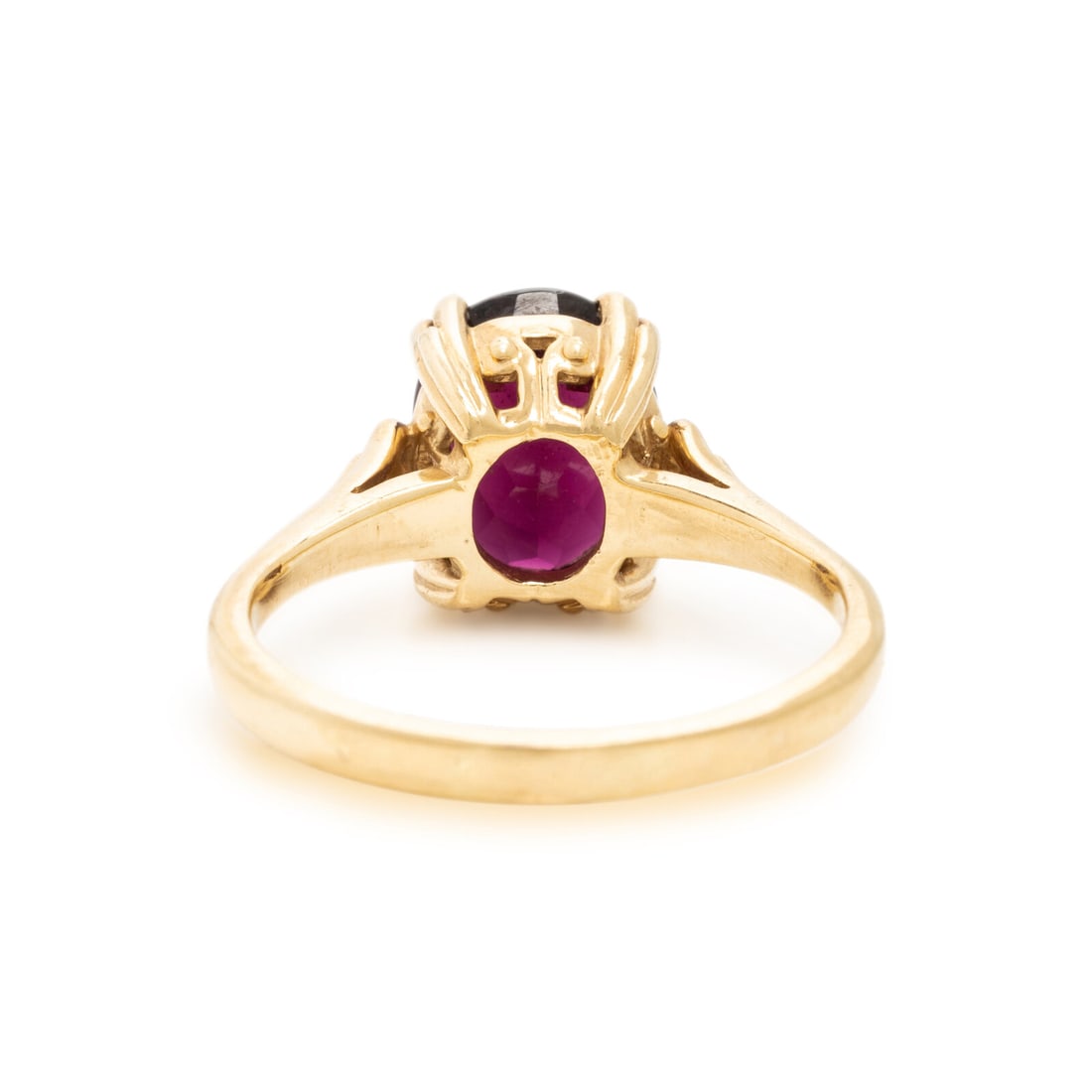 Garnet and Yellow Gold Ring - 3