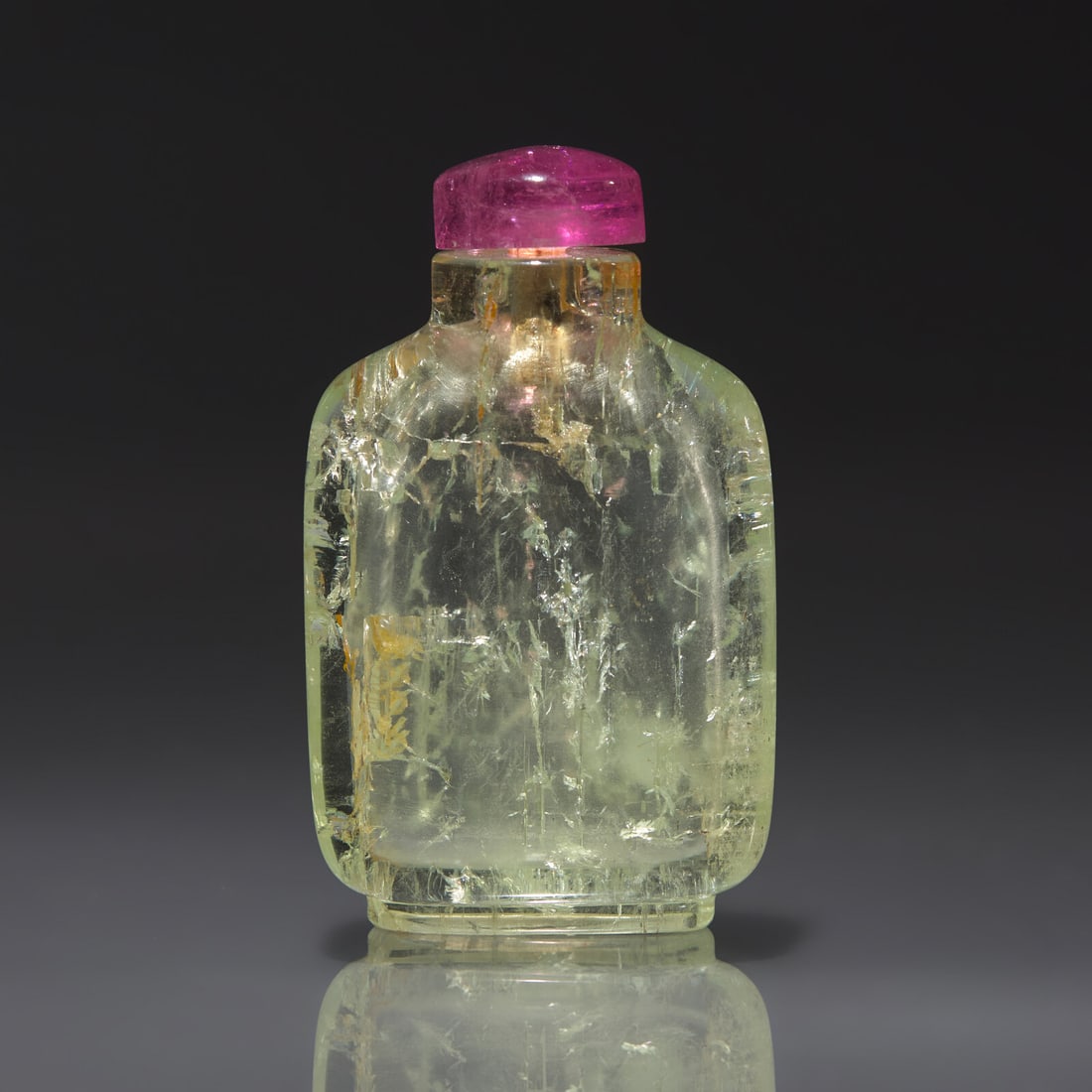 A Chinese Pale Green Beryl Snuff Bottle, Qing Dynasty, Circa 1780-1820 (1 of 2)