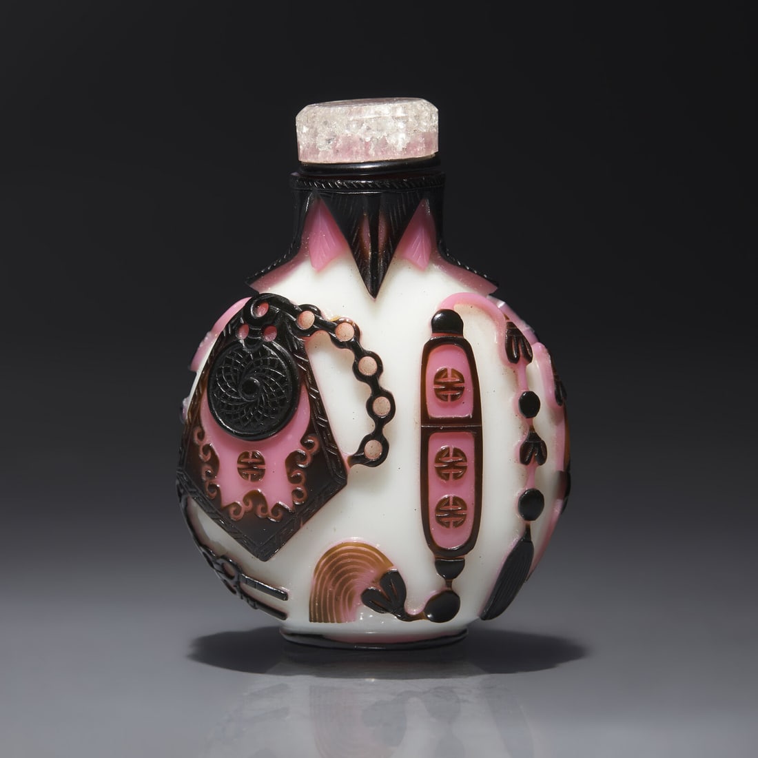 A Chinese Two-Color Glass Overlay Snuff Bottle, Qing Dynasty, 19th Century (1 of 2)