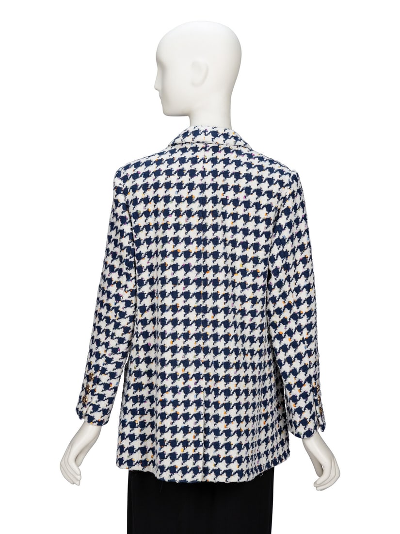 Chanel, Houndstooth Tweed Blazer - 3