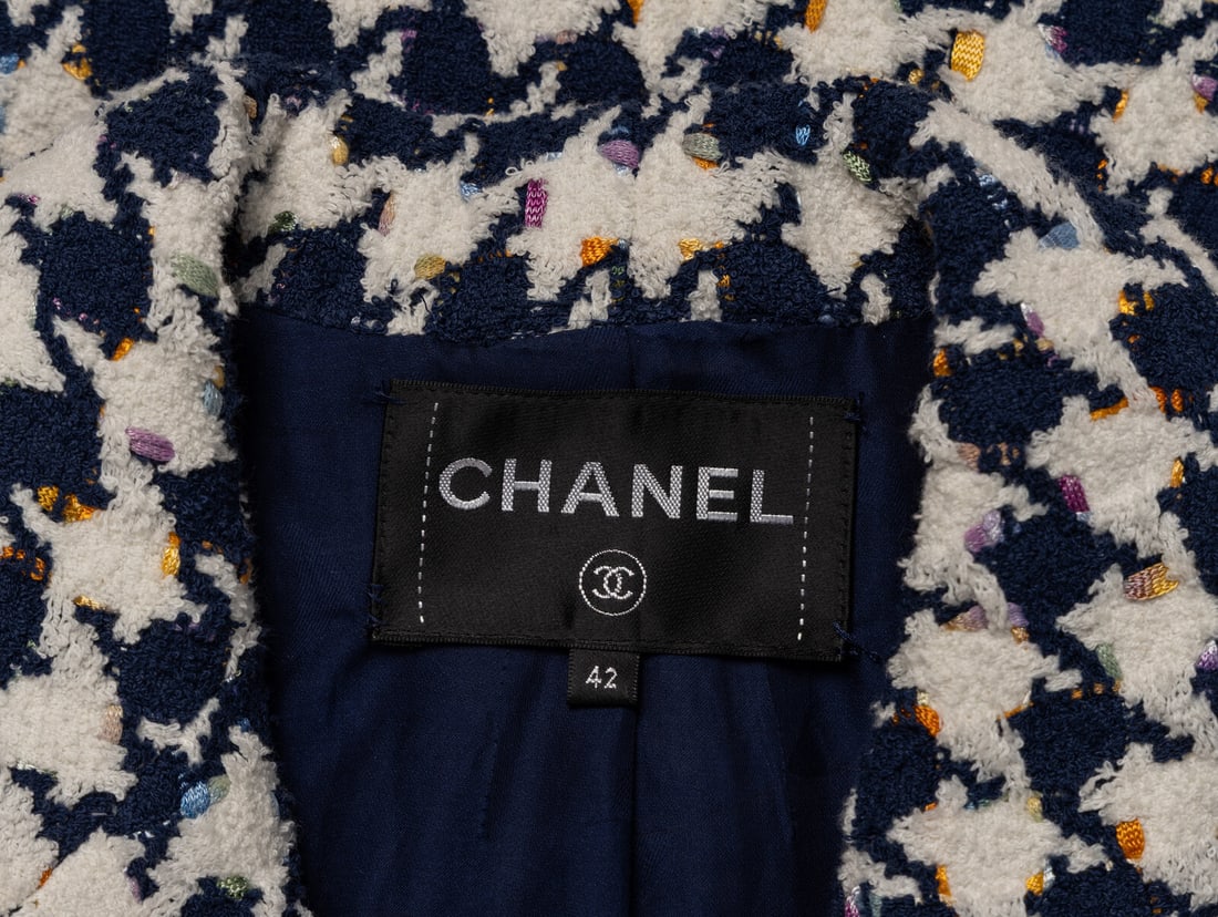 Chanel, Houndstooth Tweed Blazer - 4