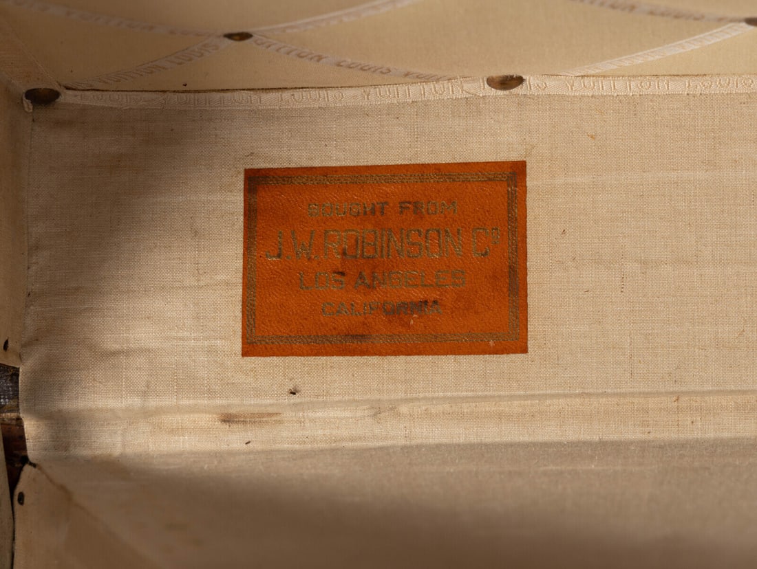 Louis Vuitton, Antique Monogram Steamer Trunk - 7