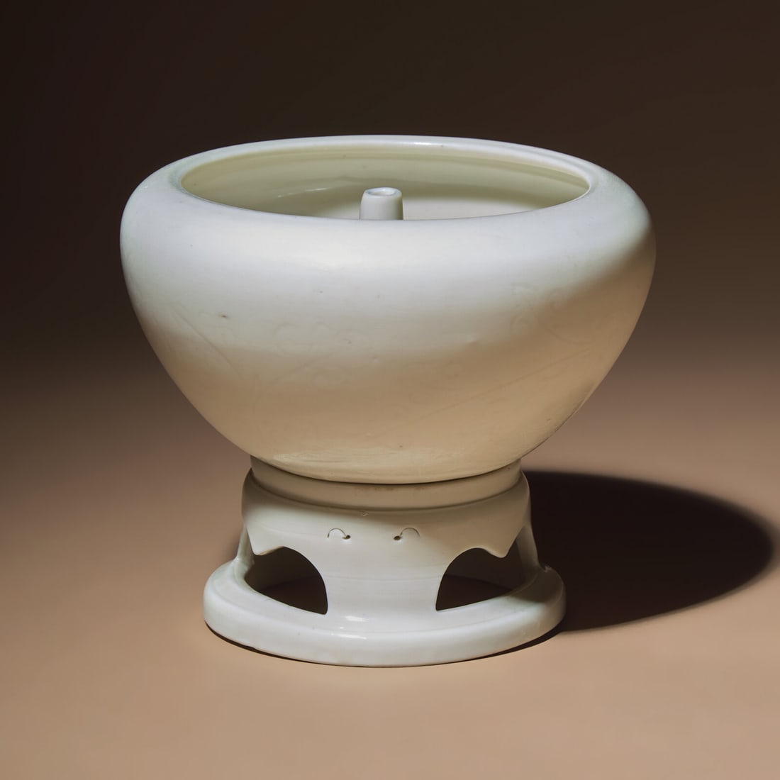 A Rare Chinese Blanc-de-Chine Porcelain Oil Lamp and Stand, Mid 17th-Early 18th Century (1 of 4)