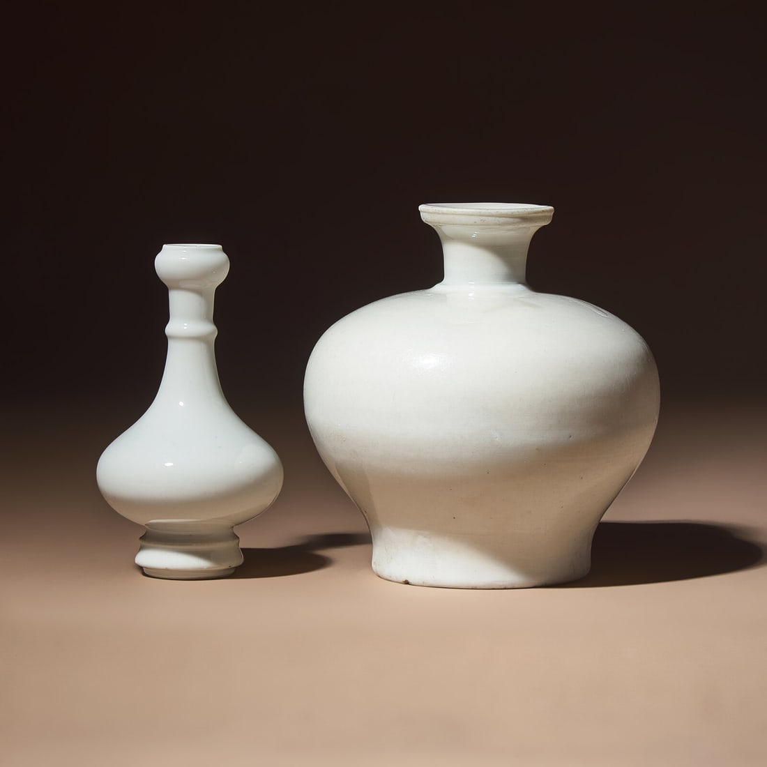 Two Chinese Blanc-de-Chine Porcelain Vases, 17th-18th Century (1 of 3)