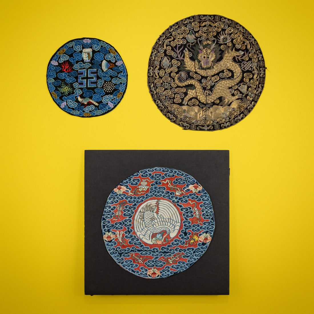 Three Chinese Silk Roundels, Late Qing Dynasty-Republic Period: Three Chinese Silk Roundels, Late Qing Dynasty-Republic Period 晚清-民國 緙絲、刺綉圓光三種 Late Qing Dynasty-Republic Per