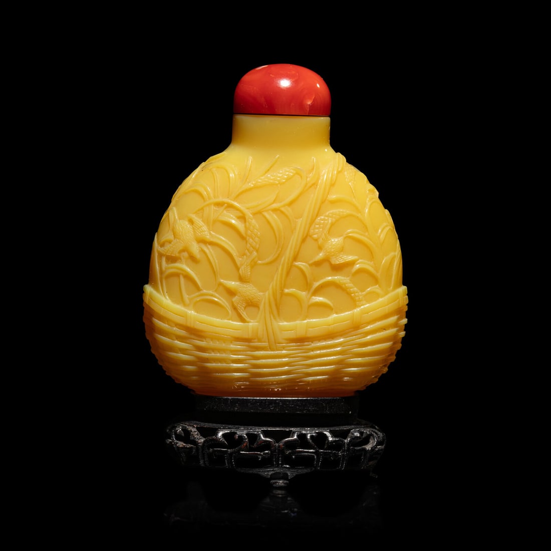 A Large Chinese Carved Yellow Peking Glass 'Basket' Snuff Bottle, 1750-1830: A Large Chinese Carved Yellow Peking Glass 'Basket' Snuff Bottle, 1750-1830 清中期 鷄油黃料花籃式稻穀鳥雀紋