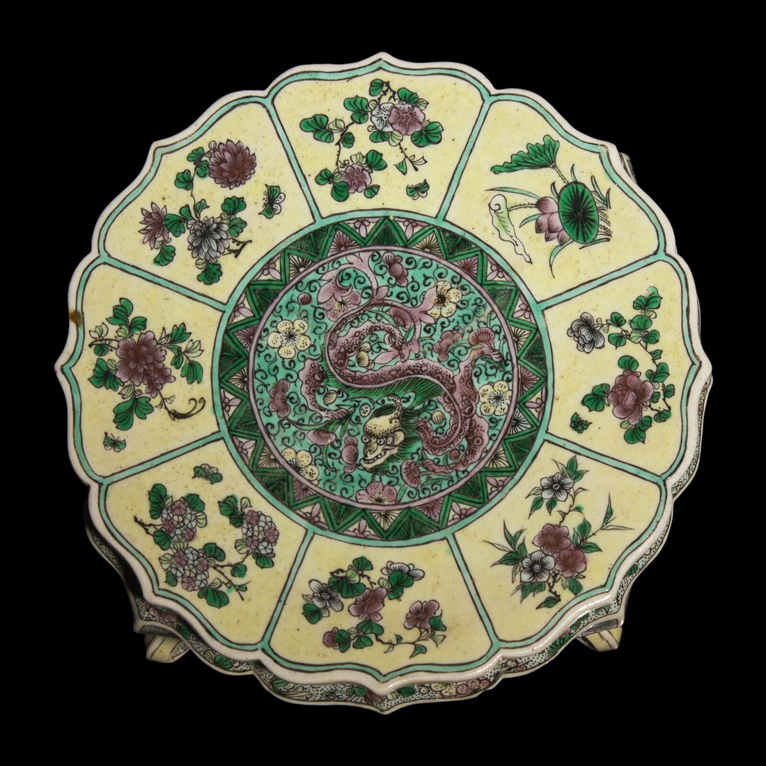A Chinese Famille Verte Biscuit Floriform Stand, 19th Century: A Chinese Famille Verte Biscuit Floriform Stand, 19th Century 清晚期 五彩龍紋花口四足器座 19th Century Molded in the form 