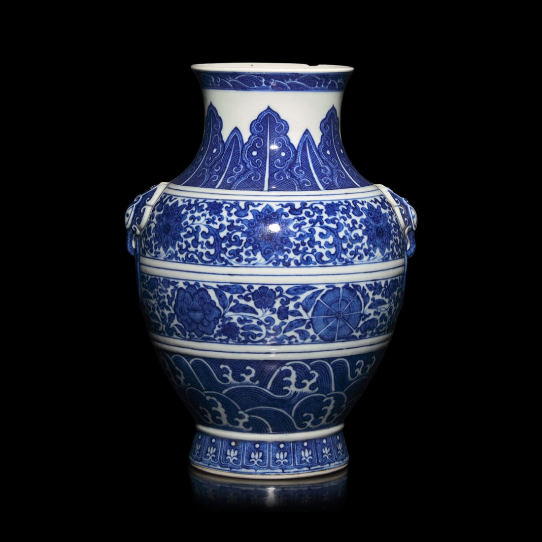 A Chinese Blue and White Porcelain Hu Vase, Late 19th/Early 20th Century: A Chinese Blue and White Porcelain Hu Vase, Late 19th/Early 20th Century 晚清/民國 青花纏枝蓮紋雙耳壺 Late 19th/Early 20th