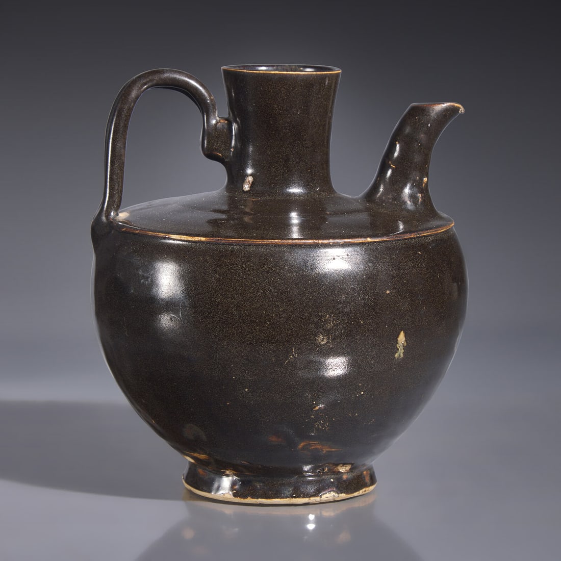 A Chinese Black Glazed Ewer, Northern Song Dynasty (1 of 4)