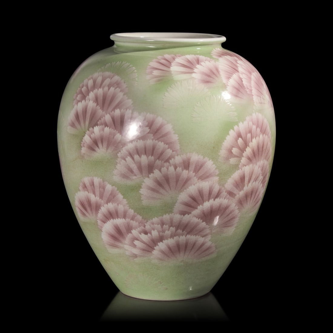 A Large Japanese Porcelain Vase, Makuzu Kozan, Meiji Period (1 of 4)