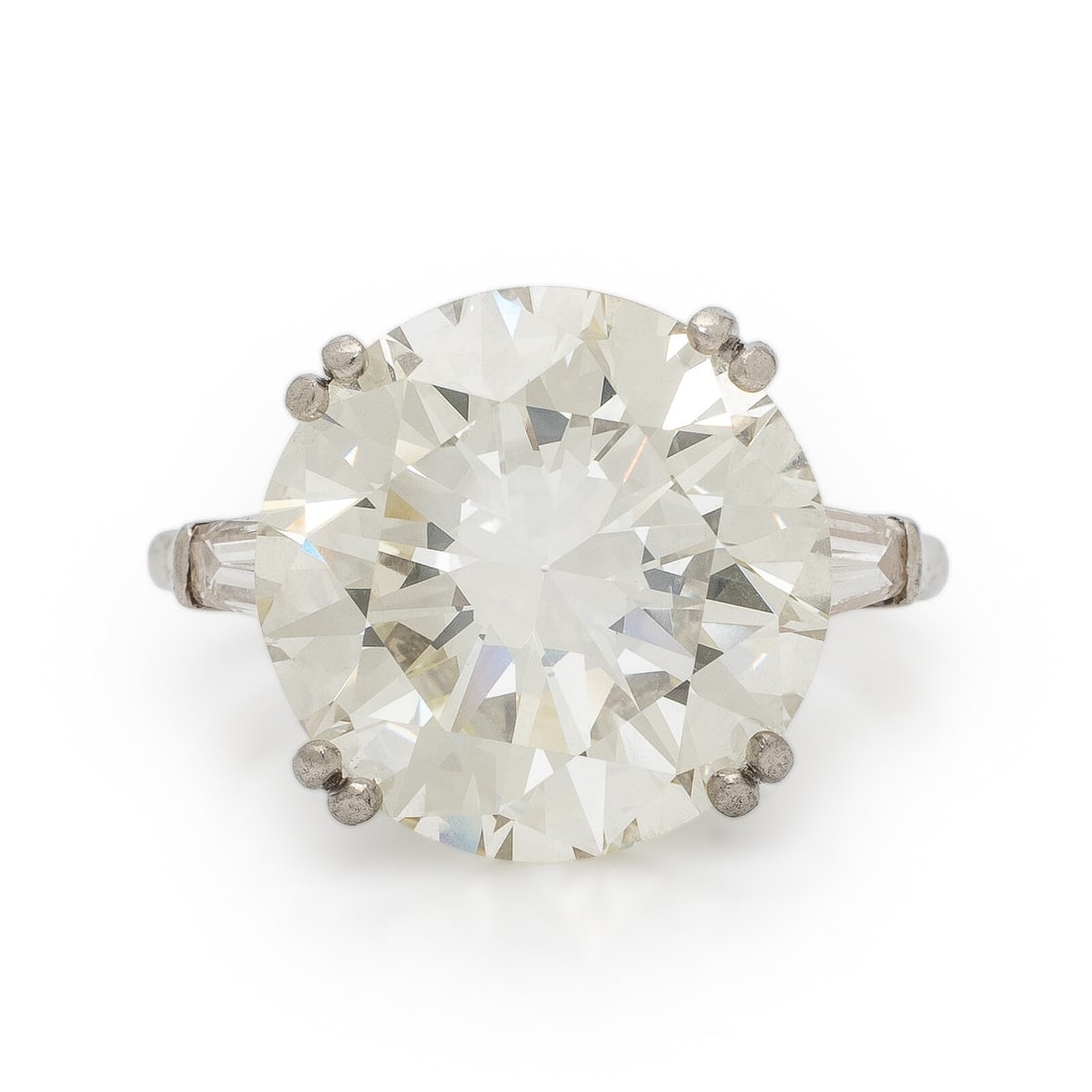 Harry Winston, Important Diamond Ring (1 of 4)