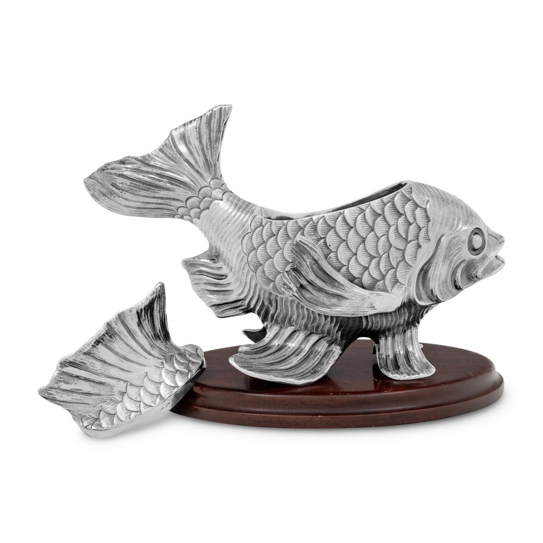 A Buccellati Silver Fish-Form Table Box - 3