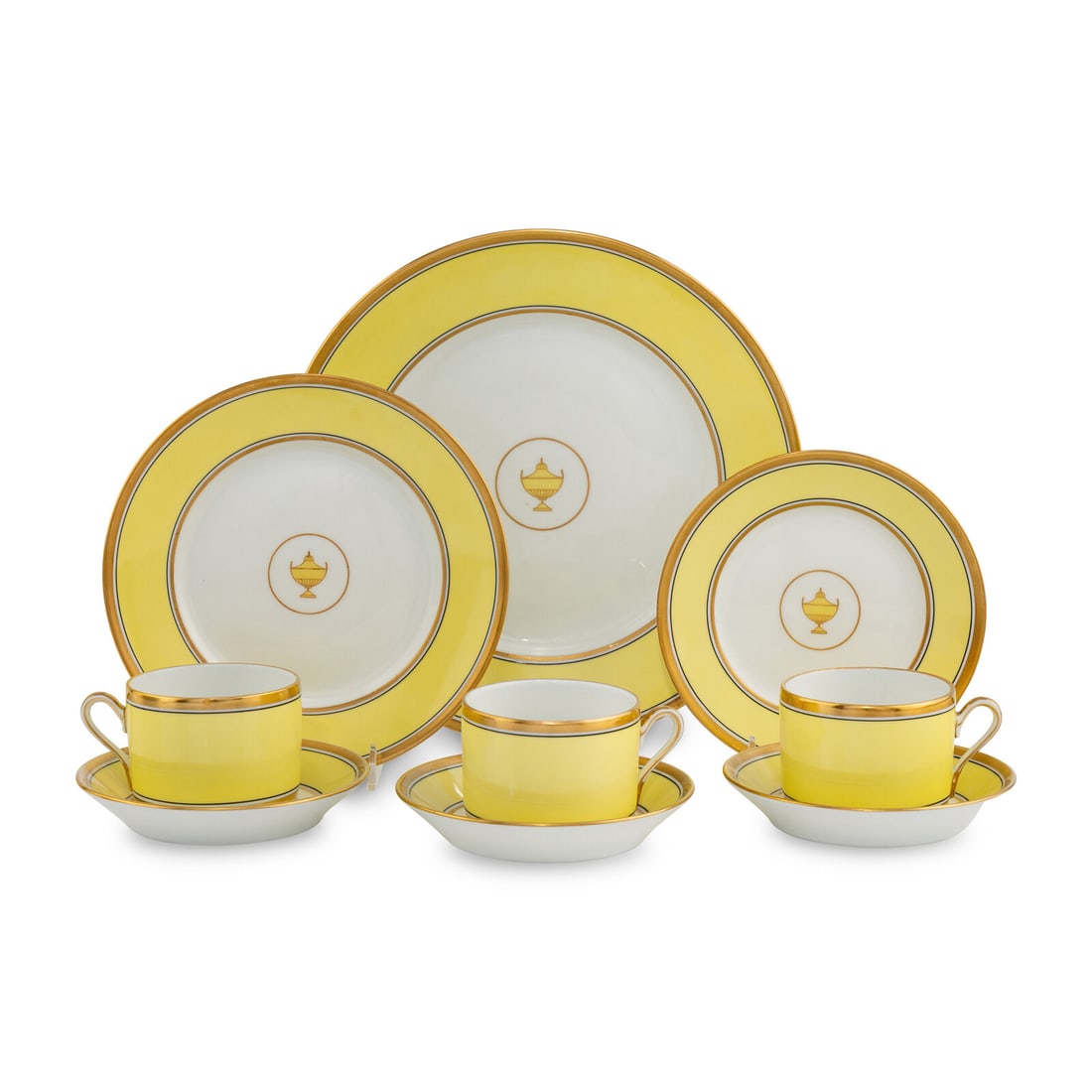 A Group of Richard Ginori Porcelain Table Articles (1 of 4)