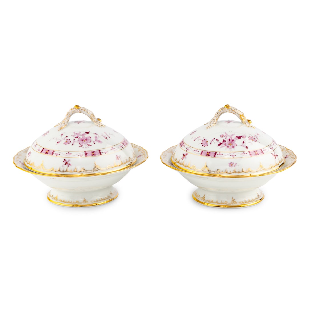 A Pair of Berlin (K.P.M) Porcelain Serving Dishes with Covers (1 of 3)