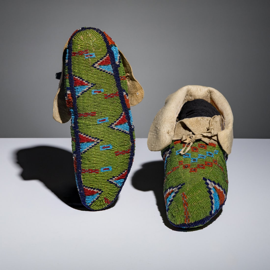 Sioux Fully Beaded Hide Moccasins (1 of 4)