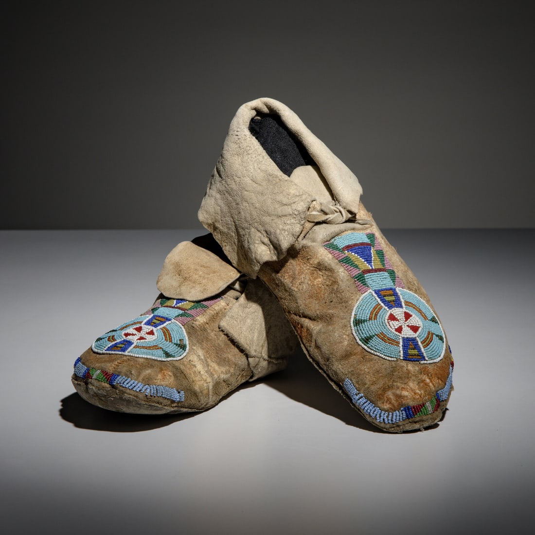 Aps·alooke [Crow] Beaded Buffalo Hide Moccasins (1 of 4)