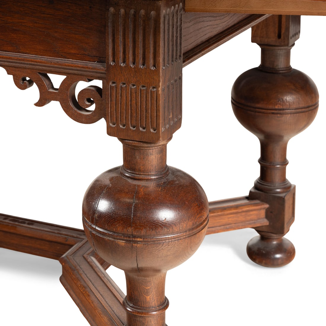 A Baroque Style Oak Draw-Leaf Dining Table - 3