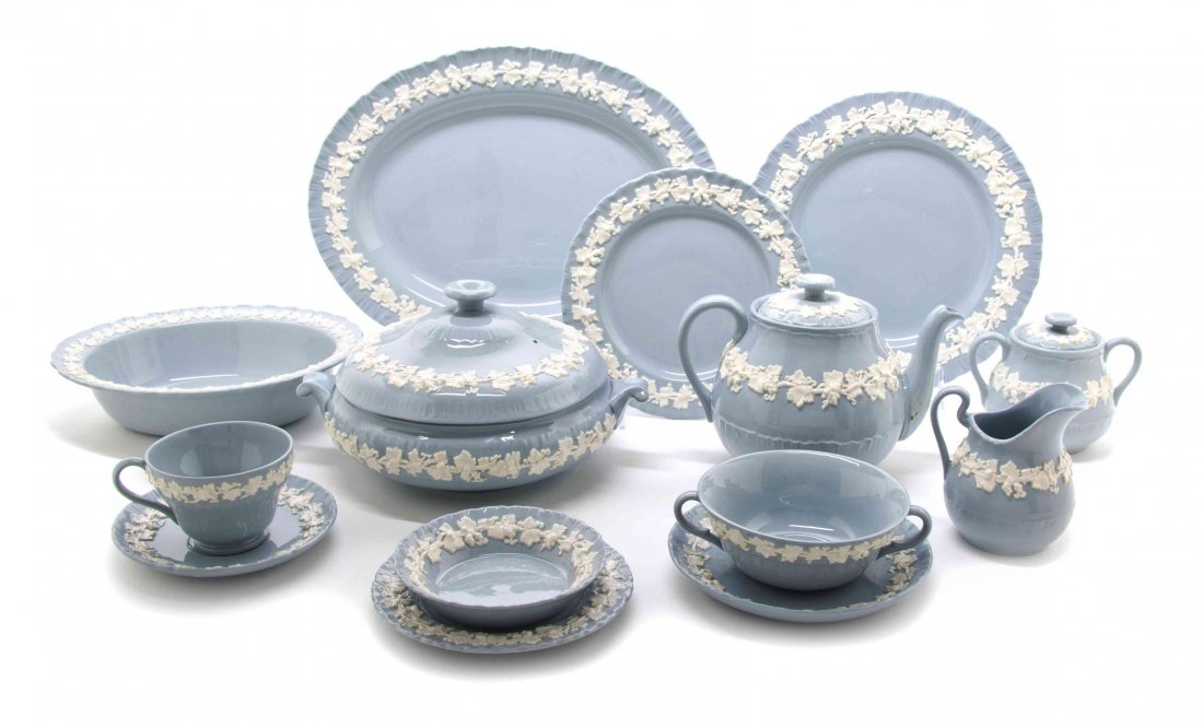 A Wedgwood Porcelain Dinner Service for Twelve,: A Wedgwood Porcelain Dinner Service for Twelve, in the Queensware pattern, comprising dinner plates, luncheon plates, bread plates, finger bowls, teacups with saucers, soup bowls with saucers and five