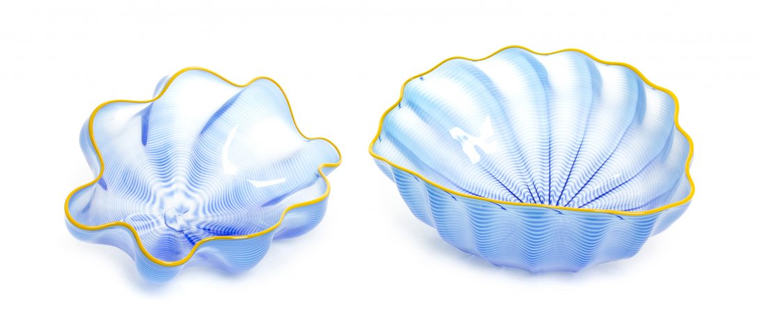 Two American Studio Glass Sculptures, Dale Chihuly (b.: Two American Studio Glass Sculptures, Dale Chihuly (b. 1941), Larkspur Seaform Pair, each having a golden lip wrap, the smaller example signed and dated PP00. Width of wider 11 inches.