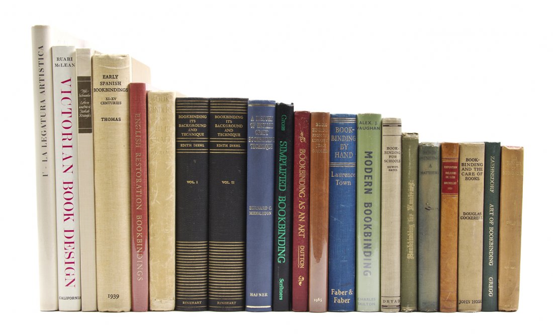 (BOOKS ON BOOKS, BINDING) A group of 21 books on: (BOOKS ON BOOKS, BINDING) A group of 21 books pertaining to the history of bookbinding, including La Legatura artistica. By Pio Colombo. Rome: Editrice Raggio, (1952). Victorian Book Design and Colour